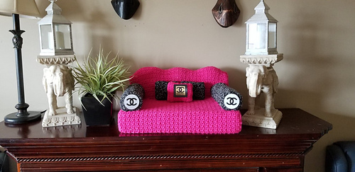 Ravelry Easy crochet cat couch pattern by DWC Kitty cat couch bed crochet patterns
