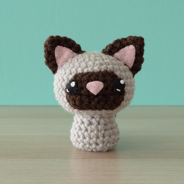 Ravelry Crocheted Siamese Kitty Amigurumi Cat Pattern pattern by Lisa