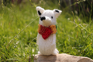 Ravelry: Arctic Fox Pocket Pal pattern by Jenny Bryce