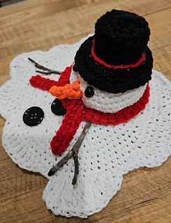 Melting snowman from the right crochet pattern