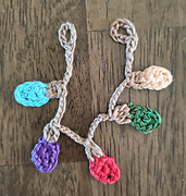 String of Christmas lights crochet pattern for your sneakers.