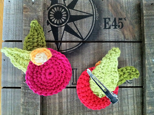 Apple Blossom Clip photo 1
