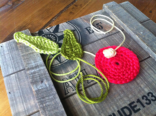Apple Blossom Clip photo 2