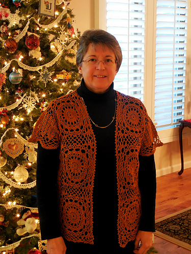 Elegant Motif Shawl photo 3