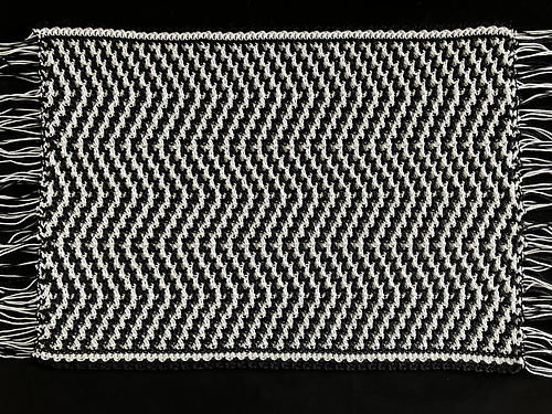 Happy Placemats zigzag pattern