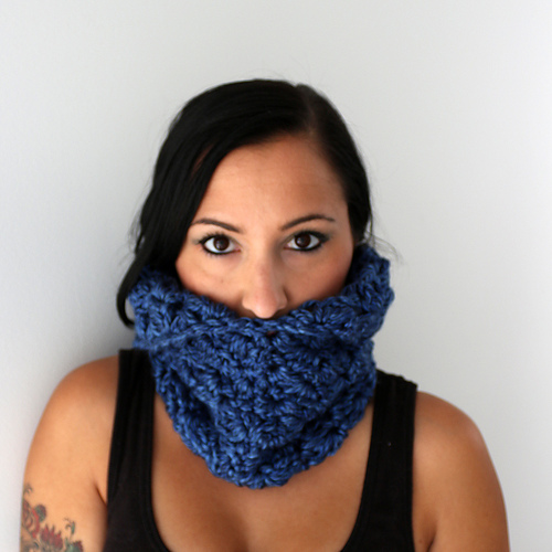 Mountainer Neck Cozy photo 2