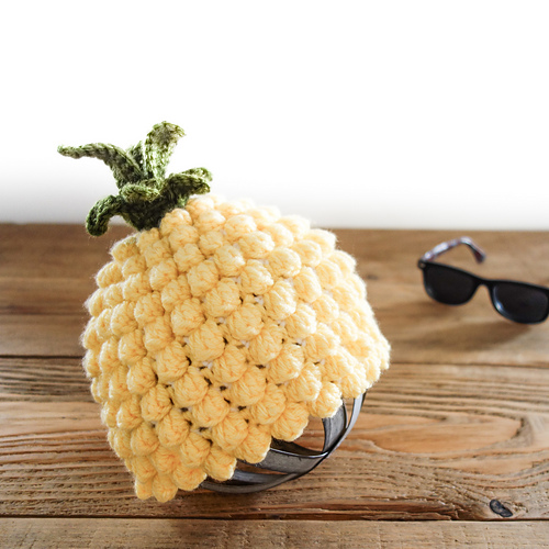 Ravelry Pineapple Newborn Kit pattern by Emilie Bolduc