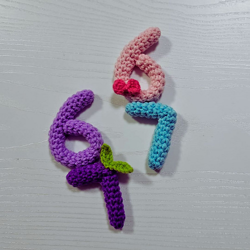 6 7 Bag Charm photo 3