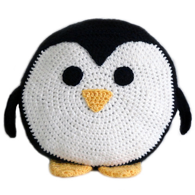 Ravelry Penguin Pillow pattern by Rachel Choi
