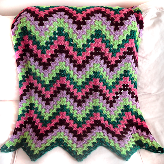 Ravelry Granny Ripple Blankets pattern by Rachel Choi