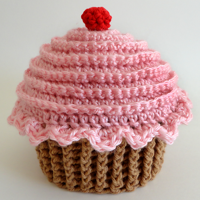 Ravelry Cupcake Hat pattern by Rachel Choi