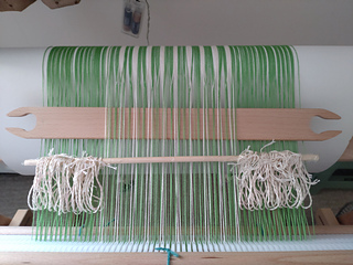 Setup behind heddles for summer & winter