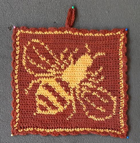 Bee Potholder photo 6
