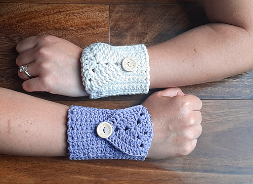 Wrist Pocket Bracelet