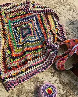 Crochet large granny online square blanket