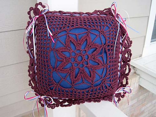 Flower Filet Pillow Cover photo 1