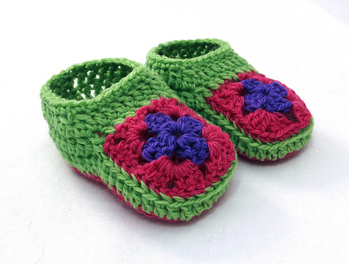 Granny Square Baby Gift Set photo 2