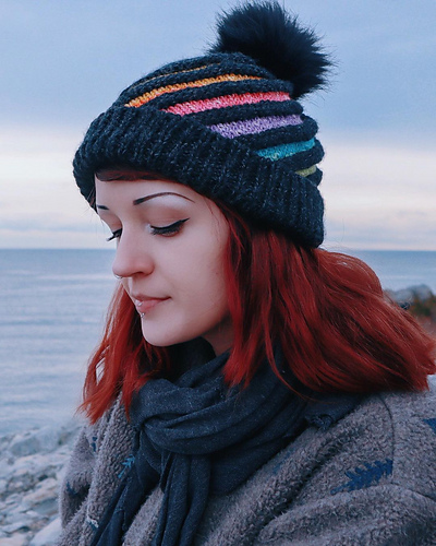 Striped Swirl Lue - Dreadful Velvet Designs