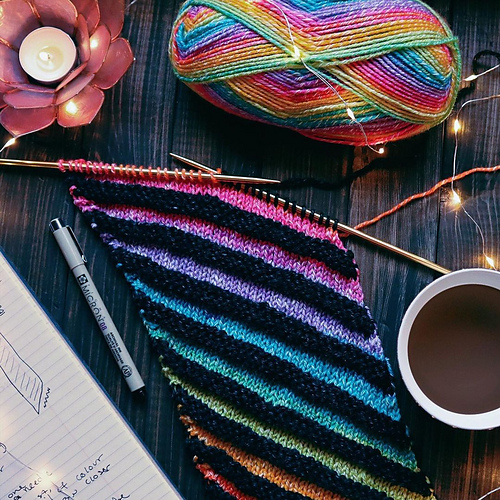 Striped Swirl Lue - Dreadful Velvet Designs