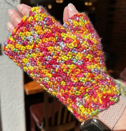 Wildflower Mitts and Cowl photo 3
