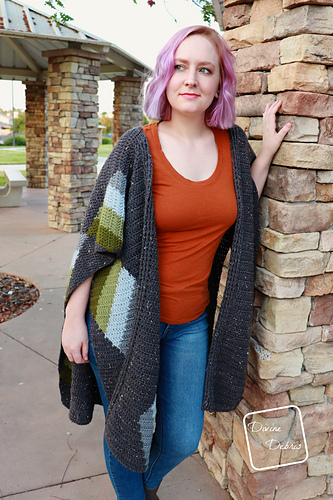 Ravelry: Diamonds Ruana pattern by Divine Debris