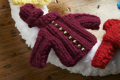 Holiday Sweater Wreath photo 2