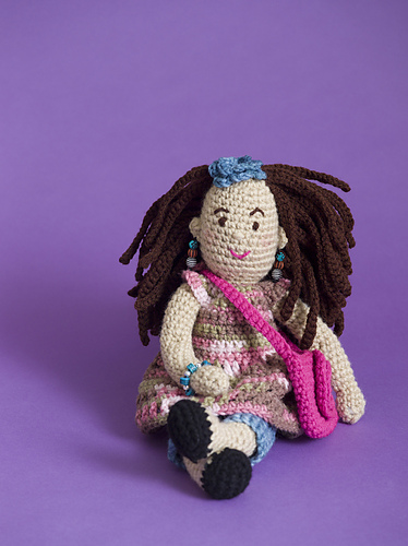 Fashionista Farrah Doll photo 2