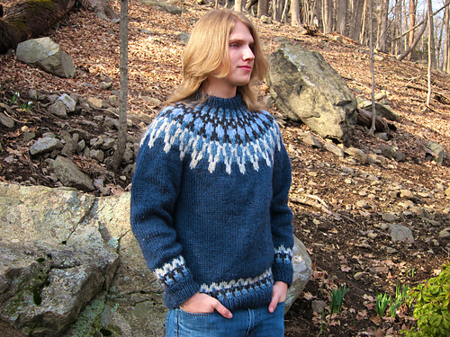 Ravelry: Grein pattern by Jóhanna Hjaltadóttir
