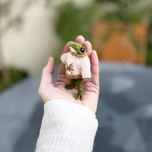 Frog’s Deer Genser - Claire Garland
