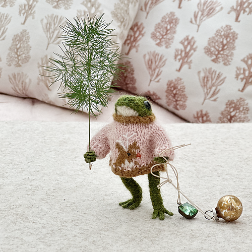 Frog’s Deer Genser - Claire Garland