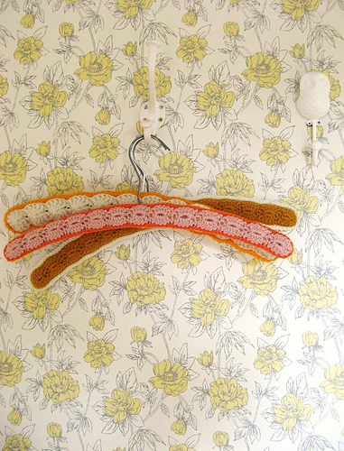 a happy hanger how-to