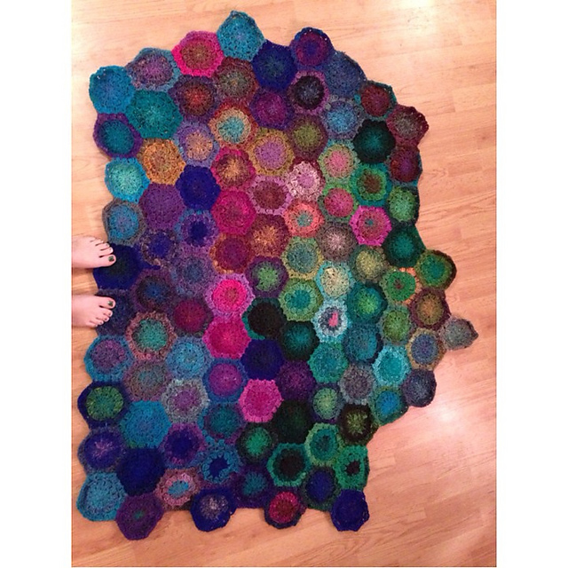 Ravelry yarnsoka's Noro Hexagon Blanket