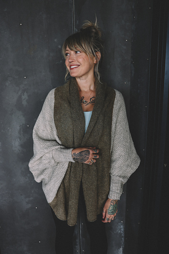 Ravelry: Big Cozy Cardi pattern by Andrea Mowry