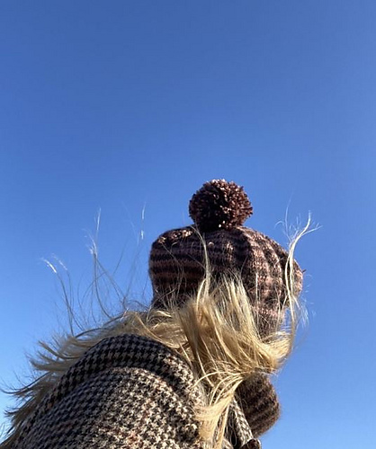 Enkeltstripet Lue - Easy as knit