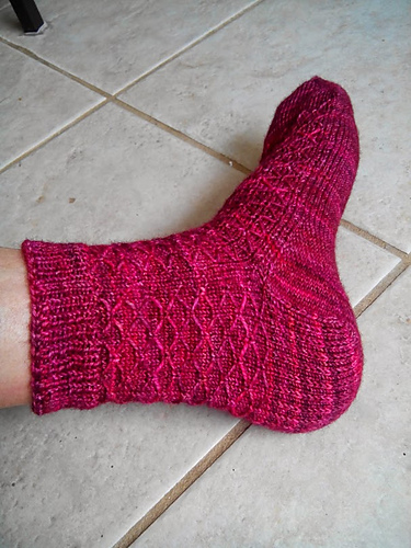 Quilted Lattice Toe-up Socks photo 8