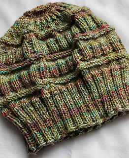 Lulu mit Nadel Nummer 4,0 und doppelten 4-fach Garn (=8-fach) 