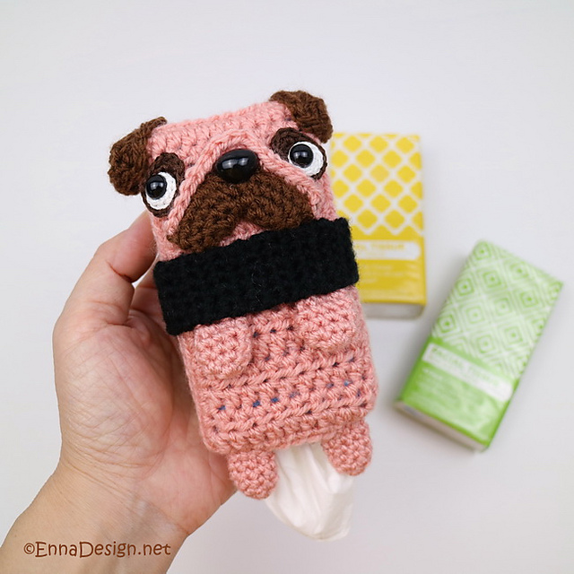 Ravelry: Spug (Spam) Musubi Tissue Cozy pattern by Enna Design