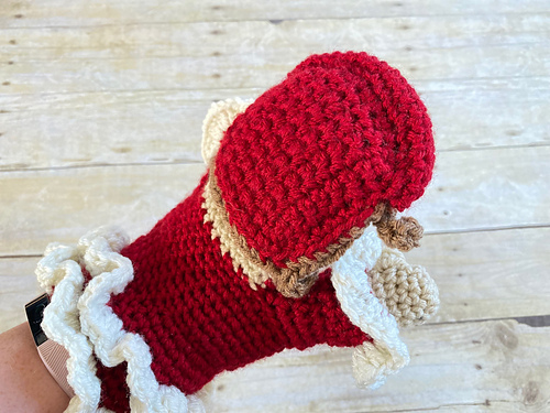 Ravelry: Belle Hand Puppet pattern by Erin Greene
