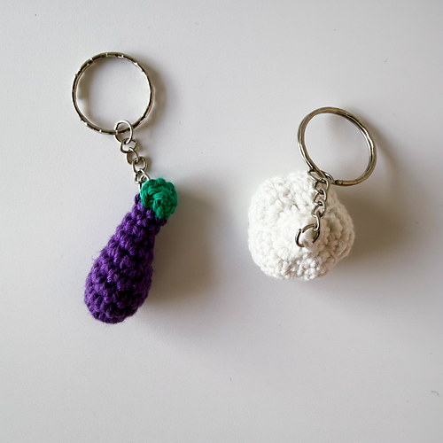 Ravelry: Aubergine Garlic Earring Keychain pattern by Eleonora Cugini ...