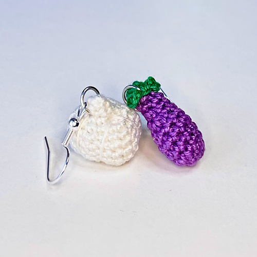 Ravelry: Aubergine Garlic Earring Keychain pattern by Eleonora Cugini ...