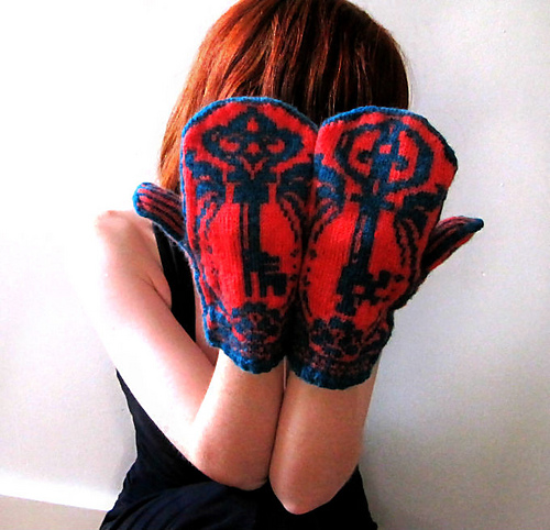 Skeleton Key Mittens photo 1