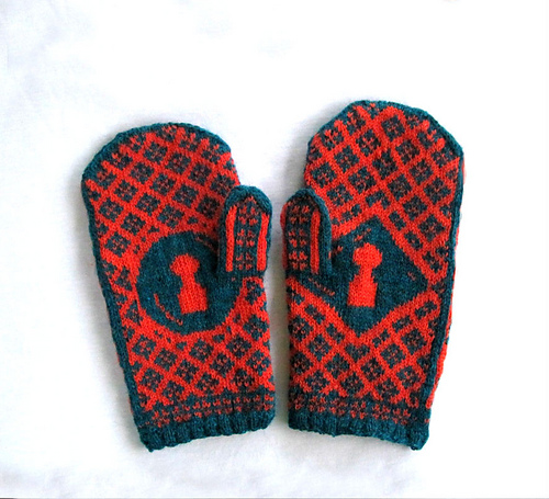Skeleton Key Mittens photo 7