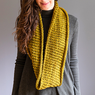 Ravelry: Crispy Cowl pattern by Elizabeth Smith