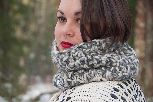 Infinity Cowl photo 3
