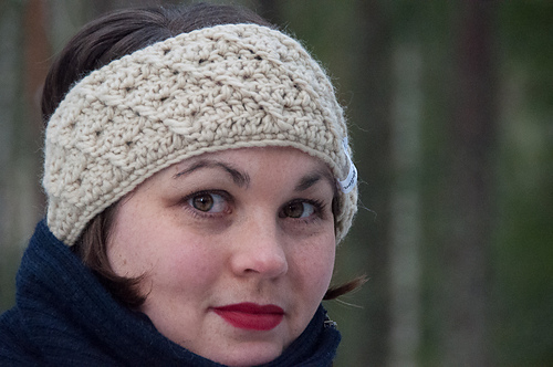 Headband With Cross Pattern photo 5