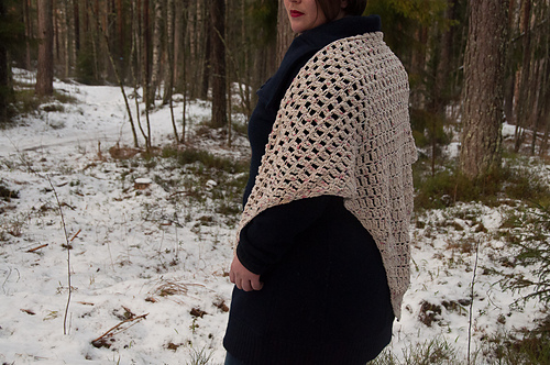 Actus Shawl photo 2