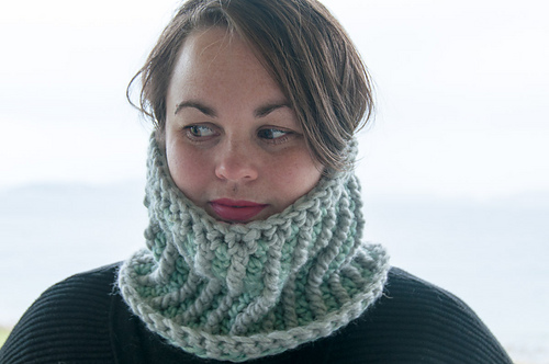 Stella Mini Cowl photo 12