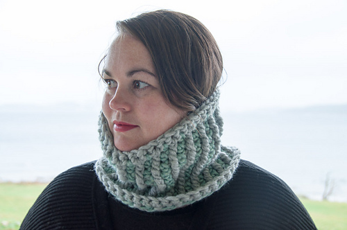 Stella Mini Cowl photo 10