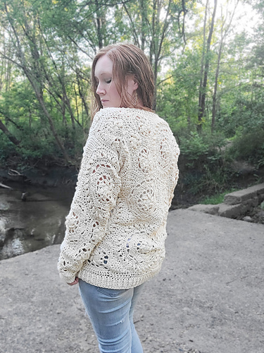 Doily Genser - CraftsEverywhere