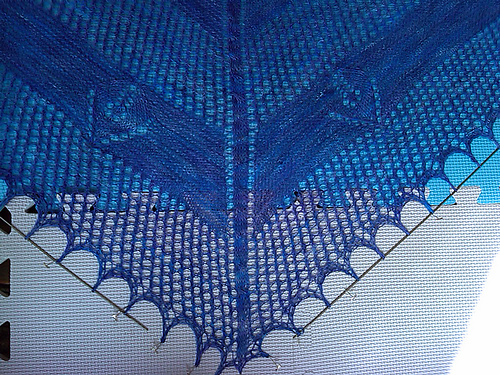 Ravelry: Early Autumn pattern by Victoria Myers